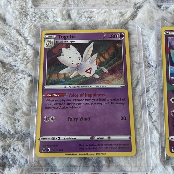 Holographic Pokémon Cards - Picture 5 of 8